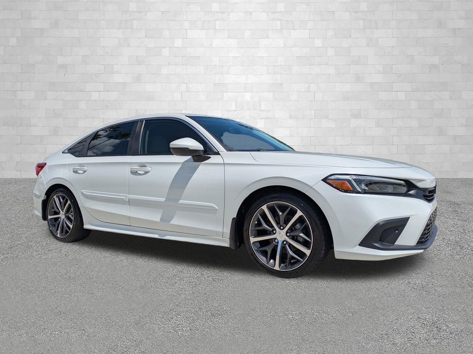 Used 2023 Honda Civic Touring image 1