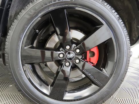 Used 2023 Land Rover Defender 110 X-Dynamic SE image 31