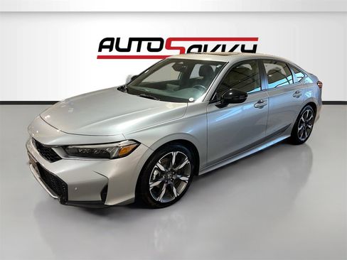 Used 2025 Honda Civic Sport Touring image 3