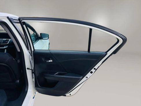 Used 2013 Honda Accord Sport image 17