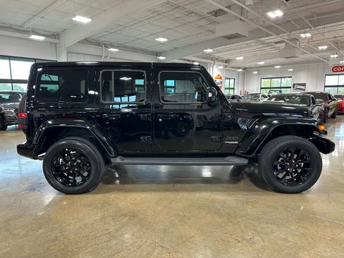 Used 2022 Jeep Wrangler Unlimited Sahara image 9