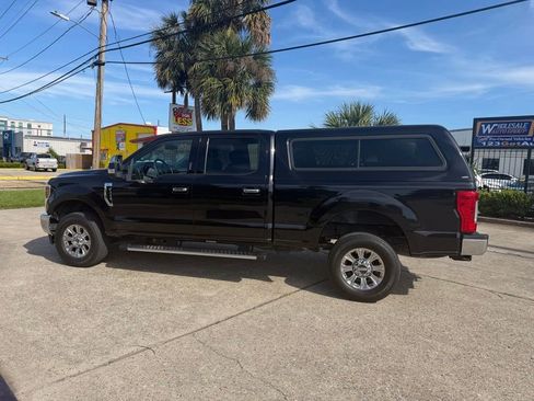 Used 2019 Ford F250 XLT w/ XLT Premium Package AWD/4WD image 10