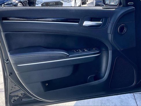 Used 2023 Chrysler 300 S image 21