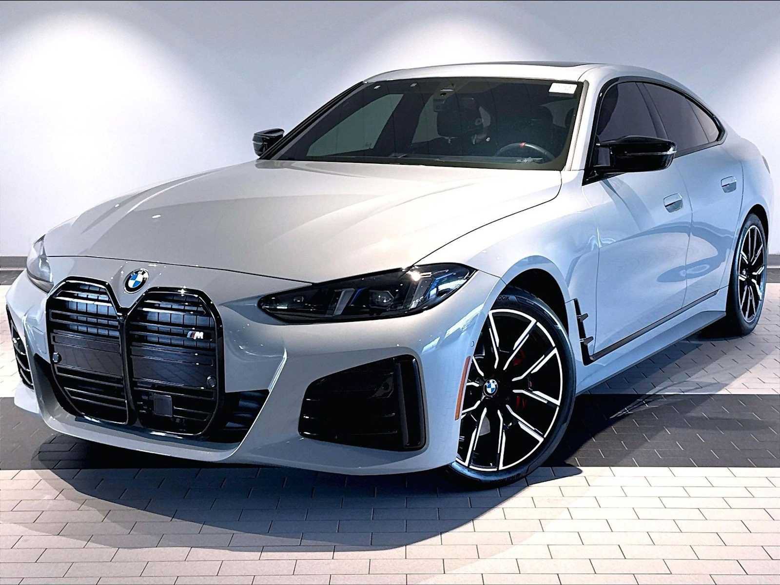 Used 2025 BMW M440i w/ Premium Package RWD image 1
