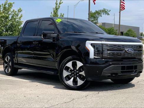 Used 2023 Ford F150 Lightning Platinum AWD/4WD image 33