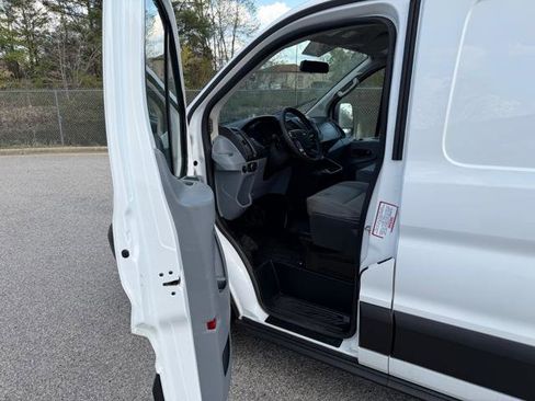Used 2019 Ford Transit 150 130 Low Roof RWD image 23