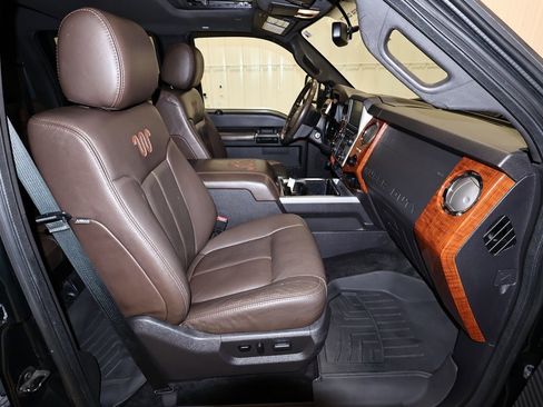 Used 2016 Ford F250 King Ranch w/ King Ranch w/Chrome Package image 22