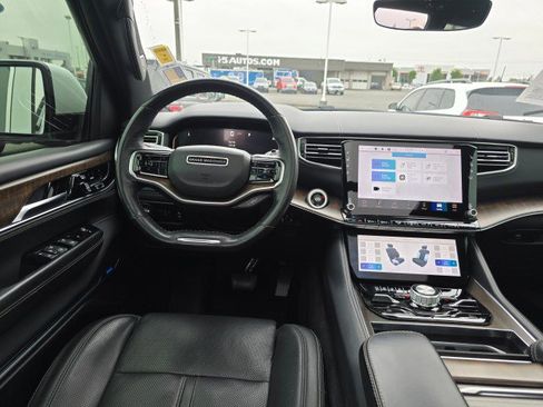 Used 2022 Jeep Grand Wagoneer Series I w/ HD Trailer Tow Package image 21