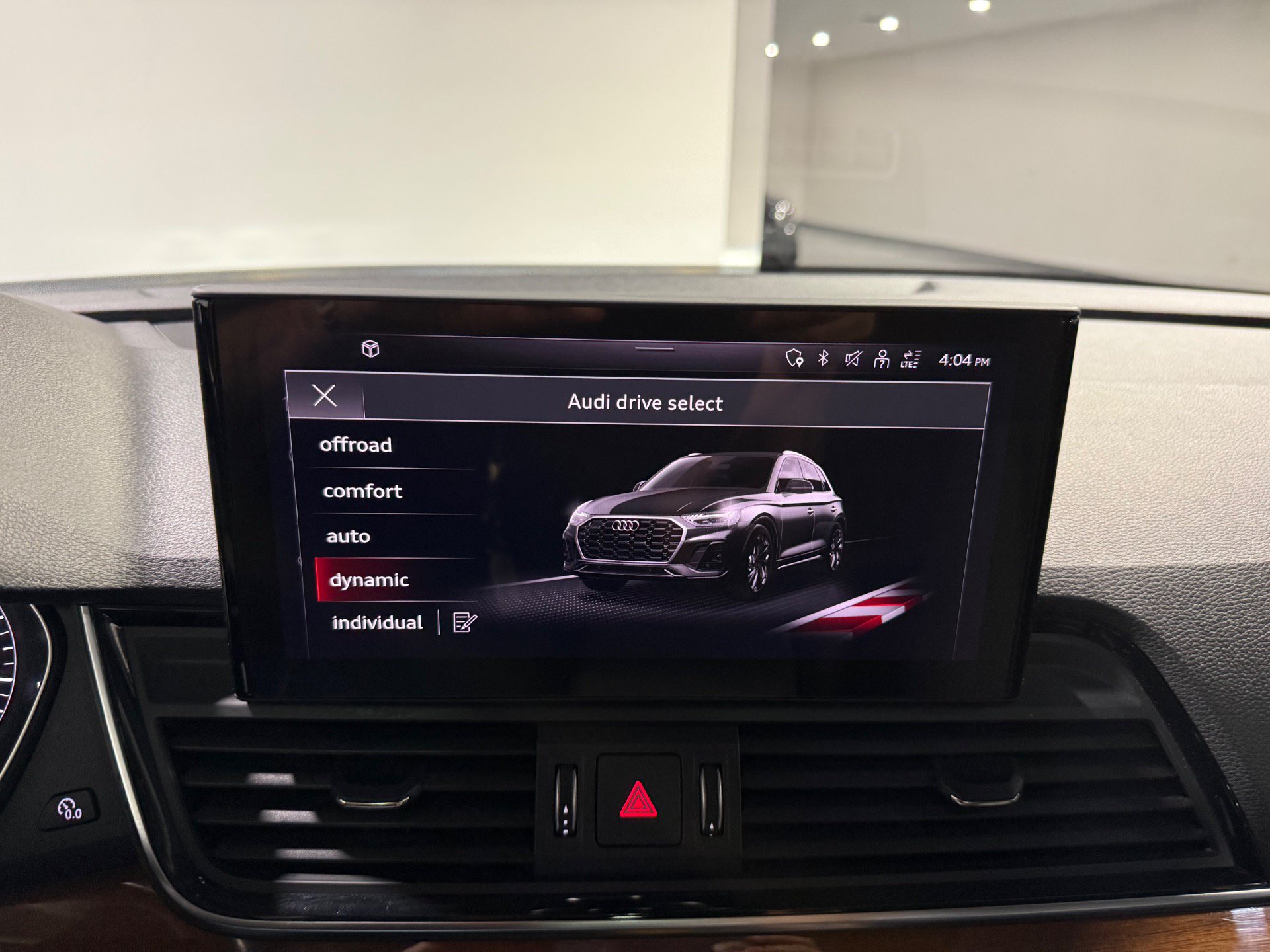 Used 2023 Audi Q5 2.0T Premium w/ Convenience Package AWD/4WD image 31