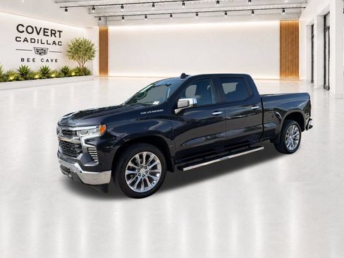Used 2022 Chevrolet Silverado 1500 LT RWD image 4