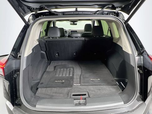 Used 2023 Nissan Rogue SV w/ SV Premium B Package AWD/4WD image 25