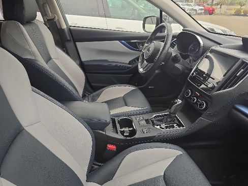 Used 2019 Subaru Crosstrek Hybrid w/ Moonroof Package w/Navigation AWD/4WD image 4