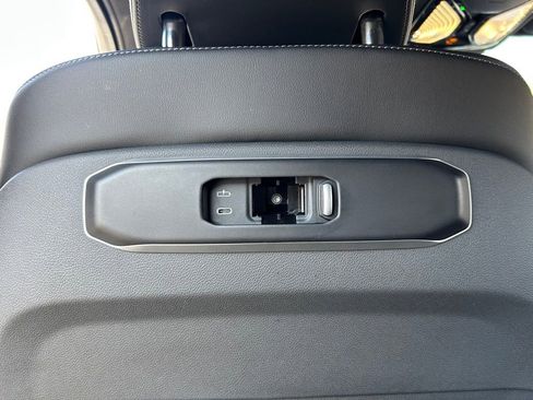 Used 2024 BMW X6 xDrive40i image 50