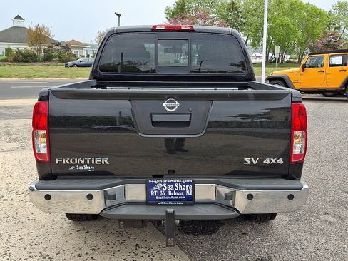 Used 2018 Nissan Frontier SV w/ Value Truck Package AWD/4WD image 5