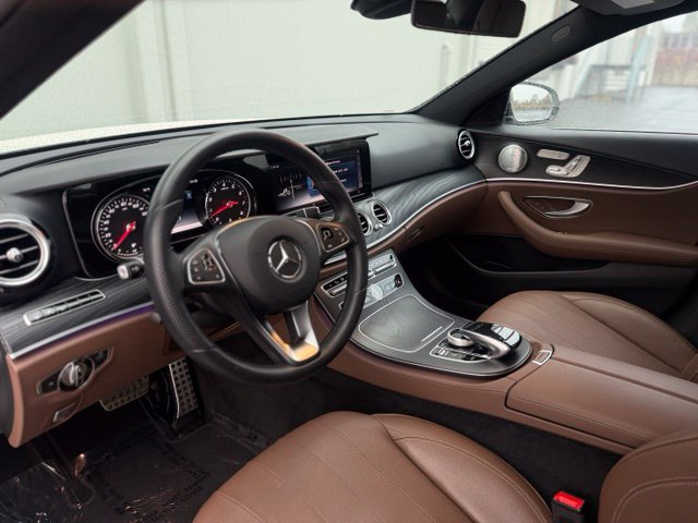 Used 2018 Mercedes-Benz E 300 4MATIC image 10