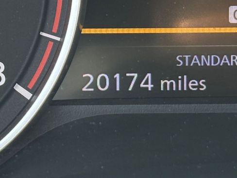 Used 2025 Nissan Rogue SV image 47