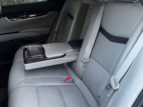 Used 2014 Cadillac XTS Premium image 13