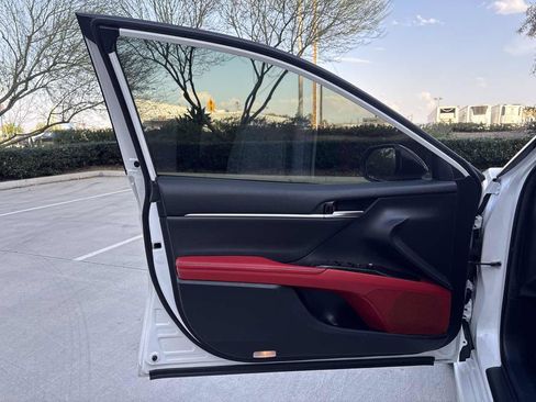 Used 2021 Toyota Camry XSE w/ Navigation Upgrade Package image 24