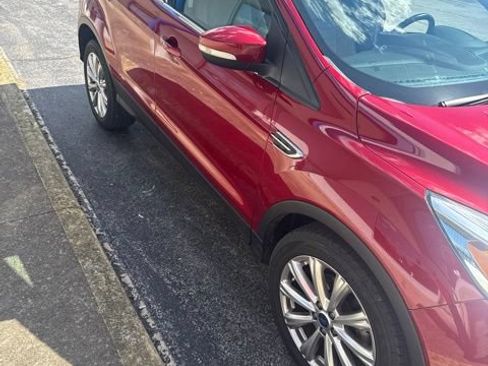 Used 2017 Ford Escape Titanium FWD image 2
