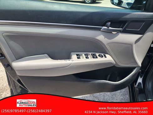 Used 2020 Hyundai Elantra SEL FWD image 11