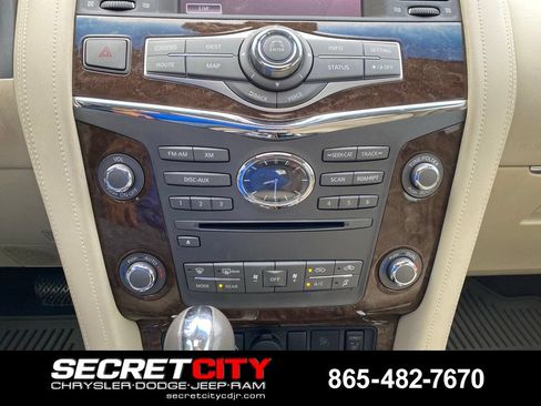 Used 2017 INFINITI QX80 4WD w/ Driver Assistance Package image 17