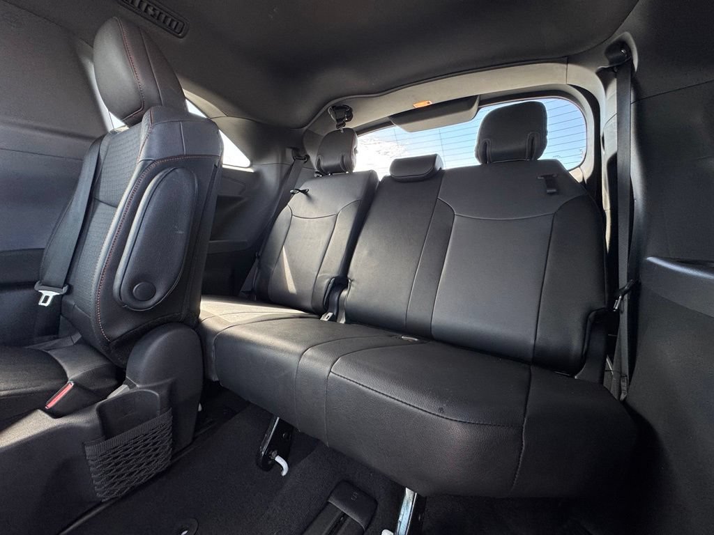 Used 2024 Toyota Sienna XSE FWD image 22