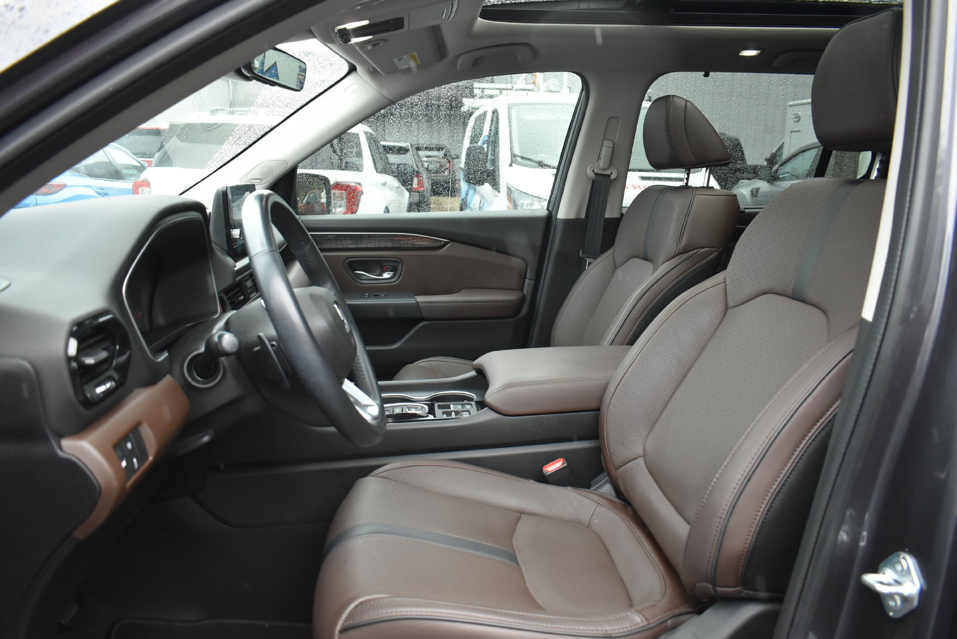 Used 2023 Honda Pilot Elite image 13