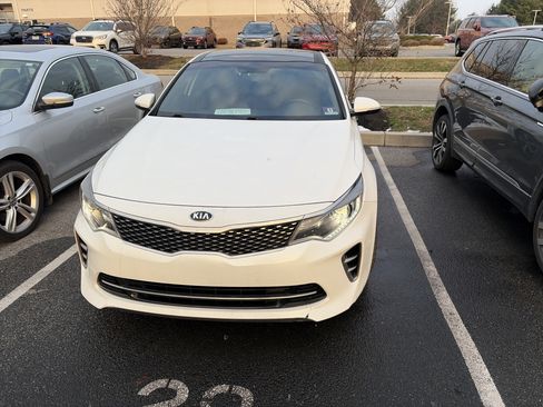 Used 2016 Kia Optima SX w/ Option Group 055 image 2