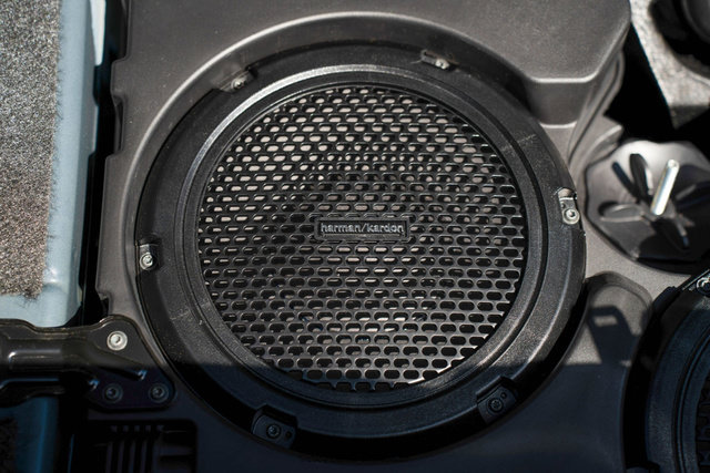 Used 2013 Dodge Challenger SRT8 w/ Harman Kardon Audio Group RWD image 32