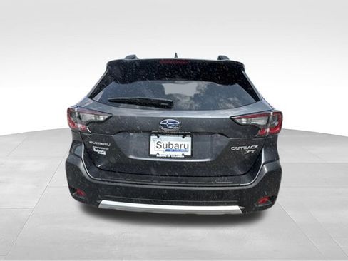 Used 2023 Subaru Outback Limited XT AWD/4WD image 12