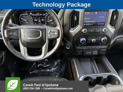 Used 2022 GMC Sierra 2500 Denali w/ Denali Black Diamond Edition image 3