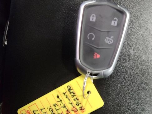 Used 2017 Cadillac XTS Luxury image 25