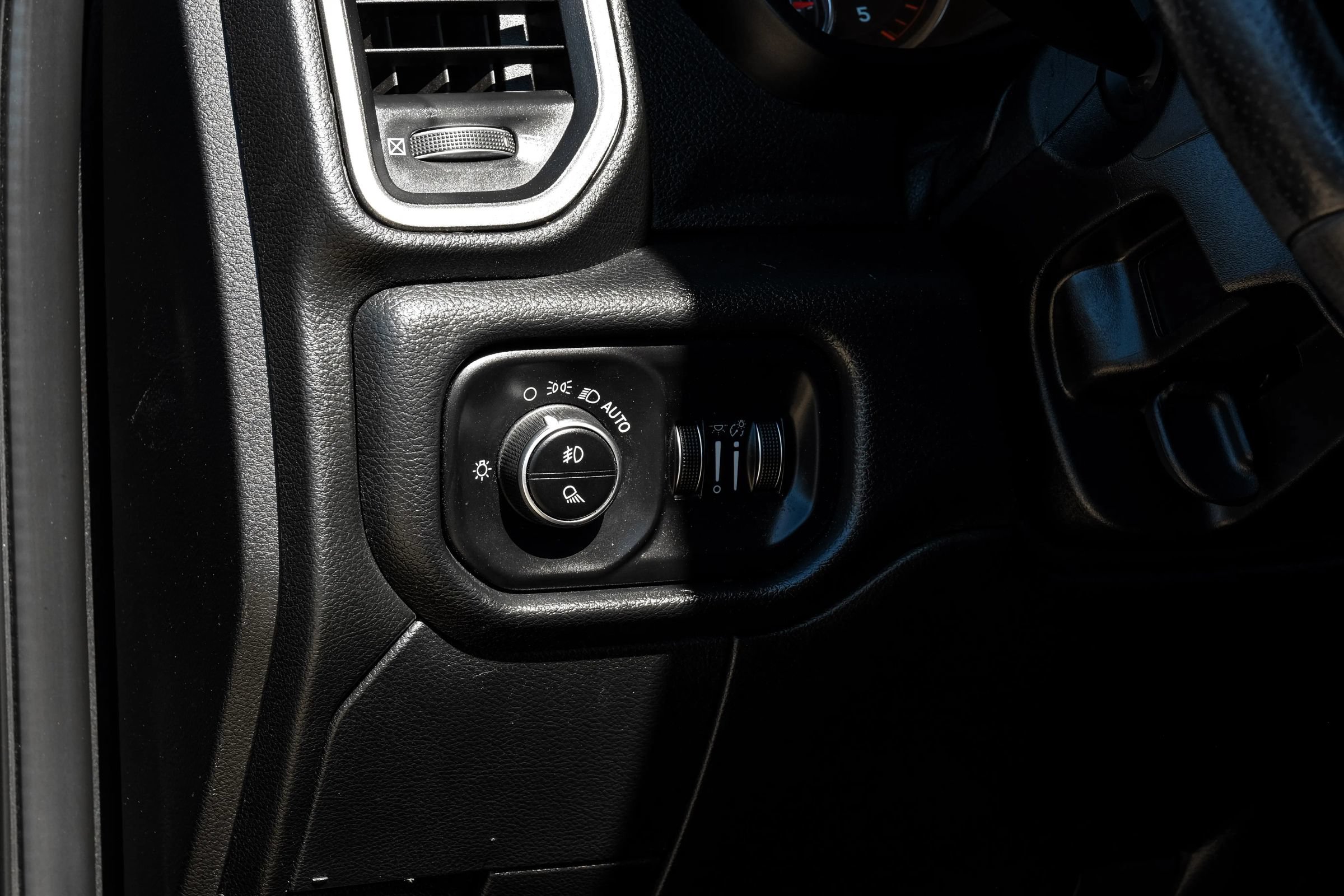 Used 2019 RAM 3500 Tradesman w/ Towing Technology Group AWD/4WD image 40