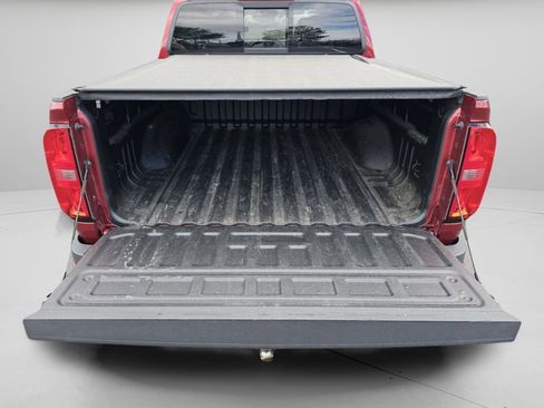 Used 2018 Chevrolet Colorado LT w/ LT Convenience Package RWD image 24