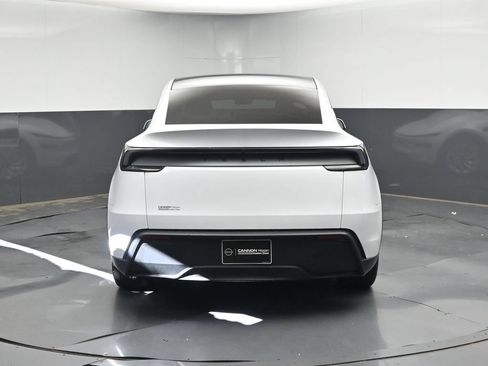 Used 2026 Tesla Model Y 2WD image 4