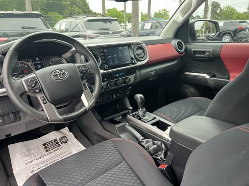 Used 2023 Toyota Tacoma SR5 w/ Technology Package AWD/4WD image 30