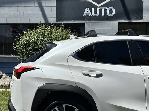 Used 2019 Lexus UX 200 w/ Accessory Package 2 FWD image 6