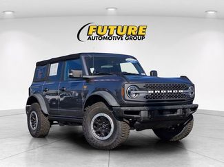 Used 2023 Ford Bronco Badlands video 1