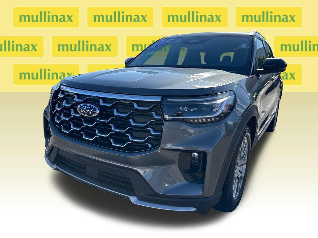 Used 2026 Ford Explorer Platinum RWD image 10