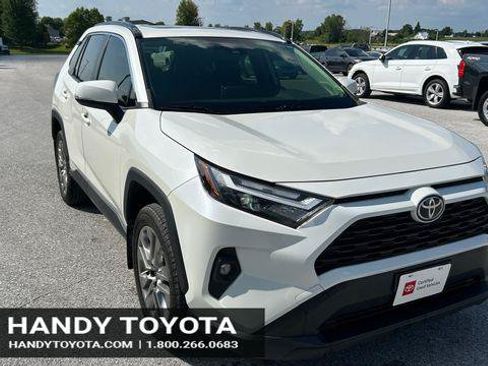 Certified 2022 Toyota RAV4 XLE Premium AWD/4WD image 1
