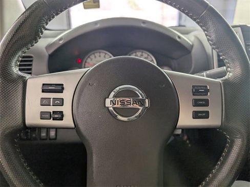 Used 2018 Nissan Frontier PRO-4X image 23