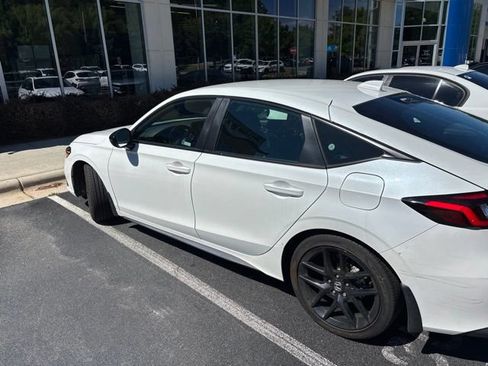 Used 2024 Honda Civic Sport image 6