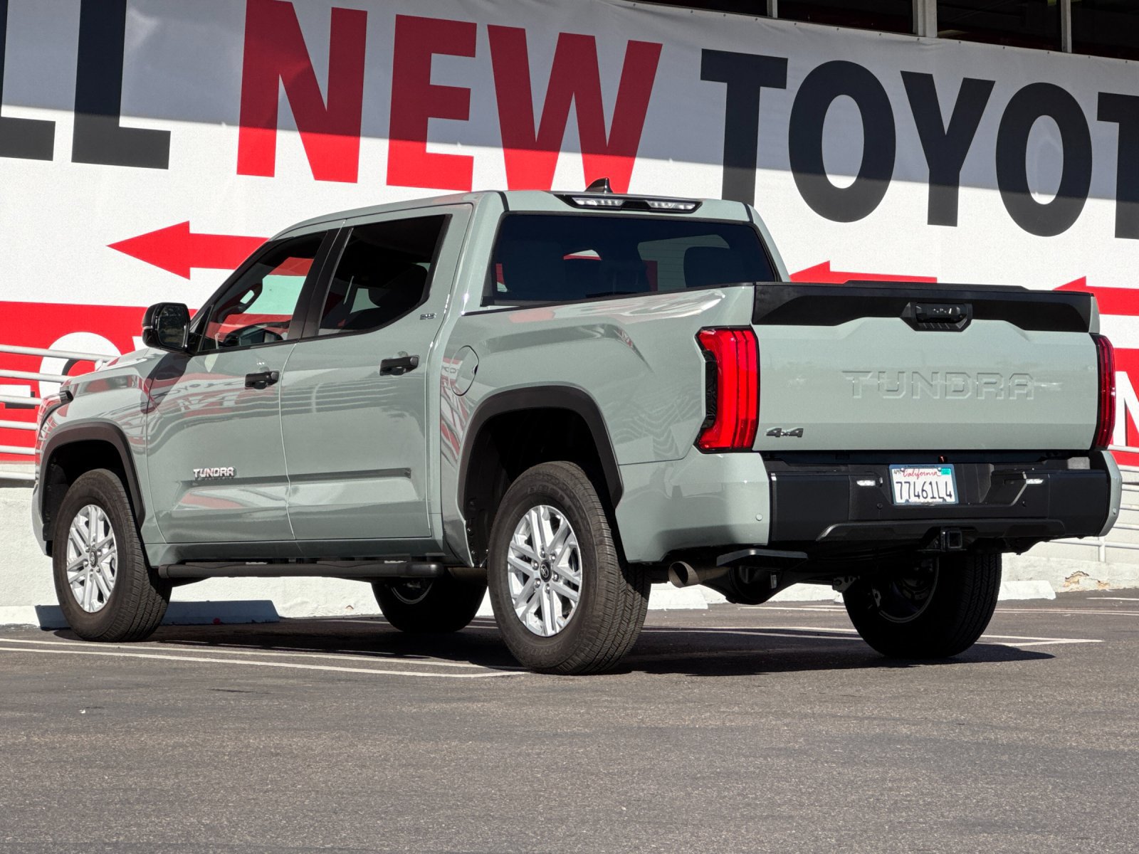 Used 2026 Toyota Tundra SR5 w/ SR5 Convenience Package AWD/4WD image 3
