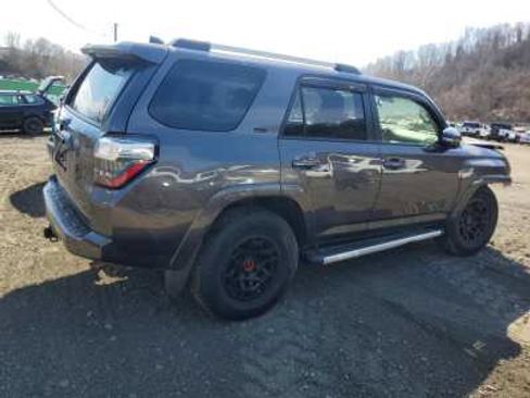 Used 2022 Toyota 4Runner SR5 Premium w/ TRD Black Wheel Package (TMS) AWD/4WD image 4