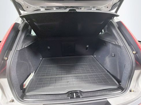 Certified 2023 Volvo XC40 B5 Plus w/ Protection Package Premier AWD/4WD image 26