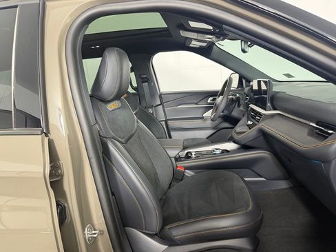 Used 2026 Ford Explorer Tremor w/ Tremor Ultimate Package AWD/4WD image 37