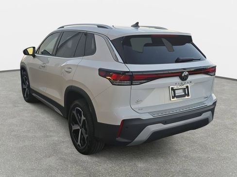 New 2026 Volkswagen Tiguan SE AWD/4WD image 7