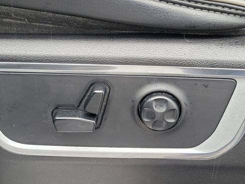 Used 2019 RAM 1500 Laramie w/ Sport Appearance Package image 20