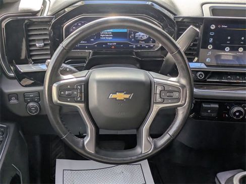 Used 2022 Chevrolet Silverado 1500 LT w/ Convenience Package II image 15