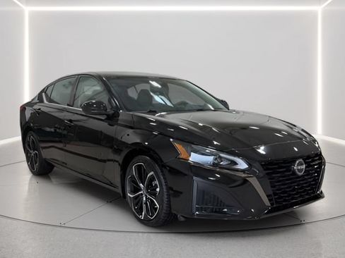Used 2023 Nissan Altima 2.5 SR w/ SR Premium Package AWD/4WD image 19